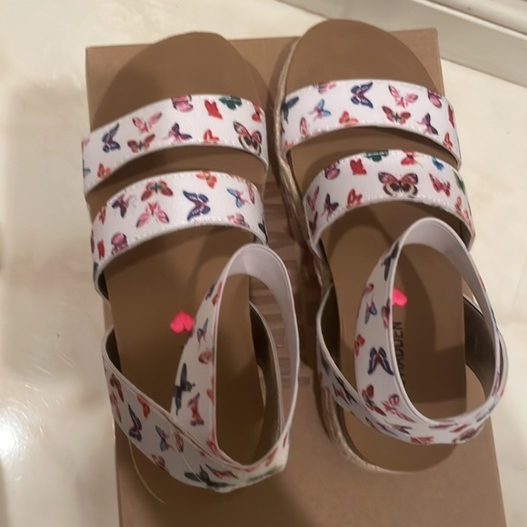 NWT GIRLS SIZE 13 STEVE MADDEN JKIMMIE BUTTERFLY SANDALS - Picture 4 of 11
